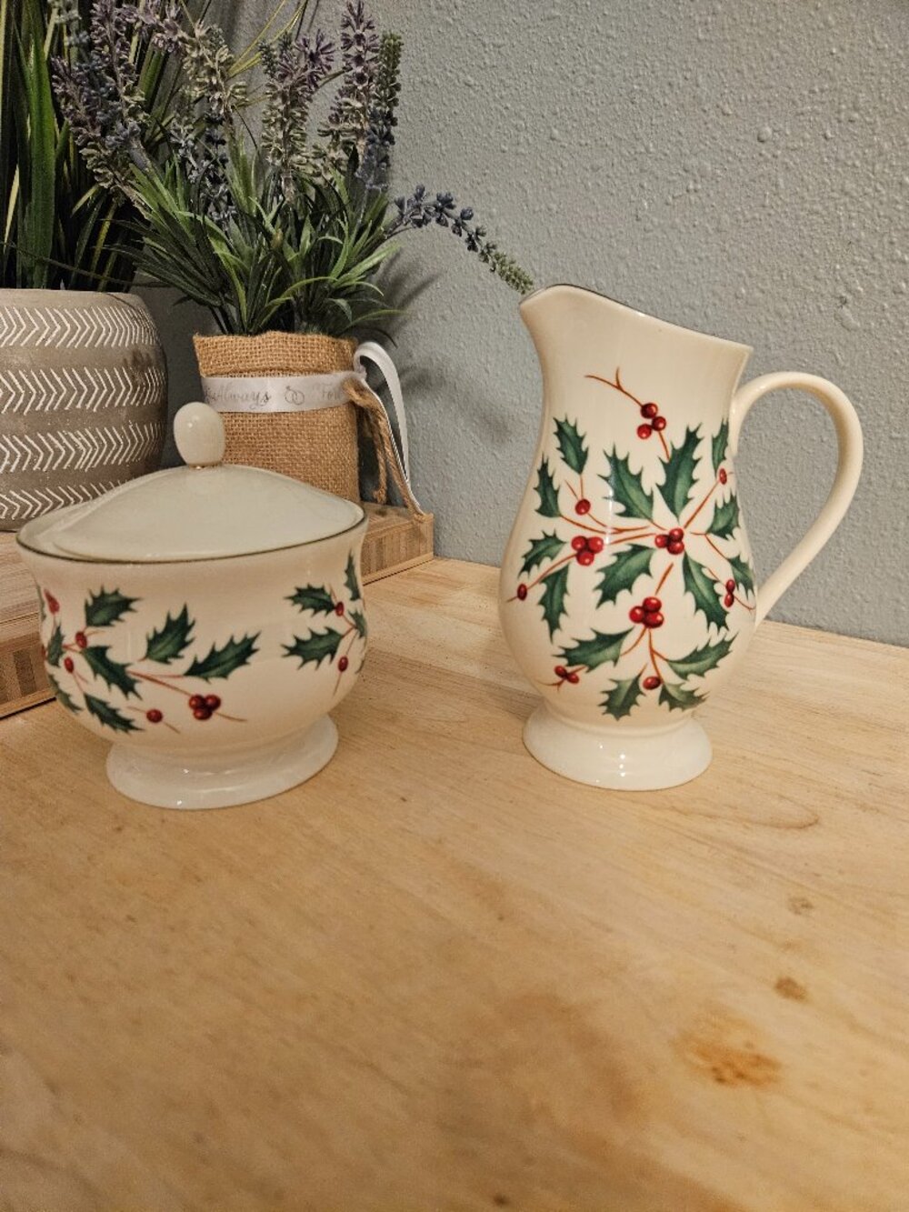 Lenox Holiday Sugar and Cream Set